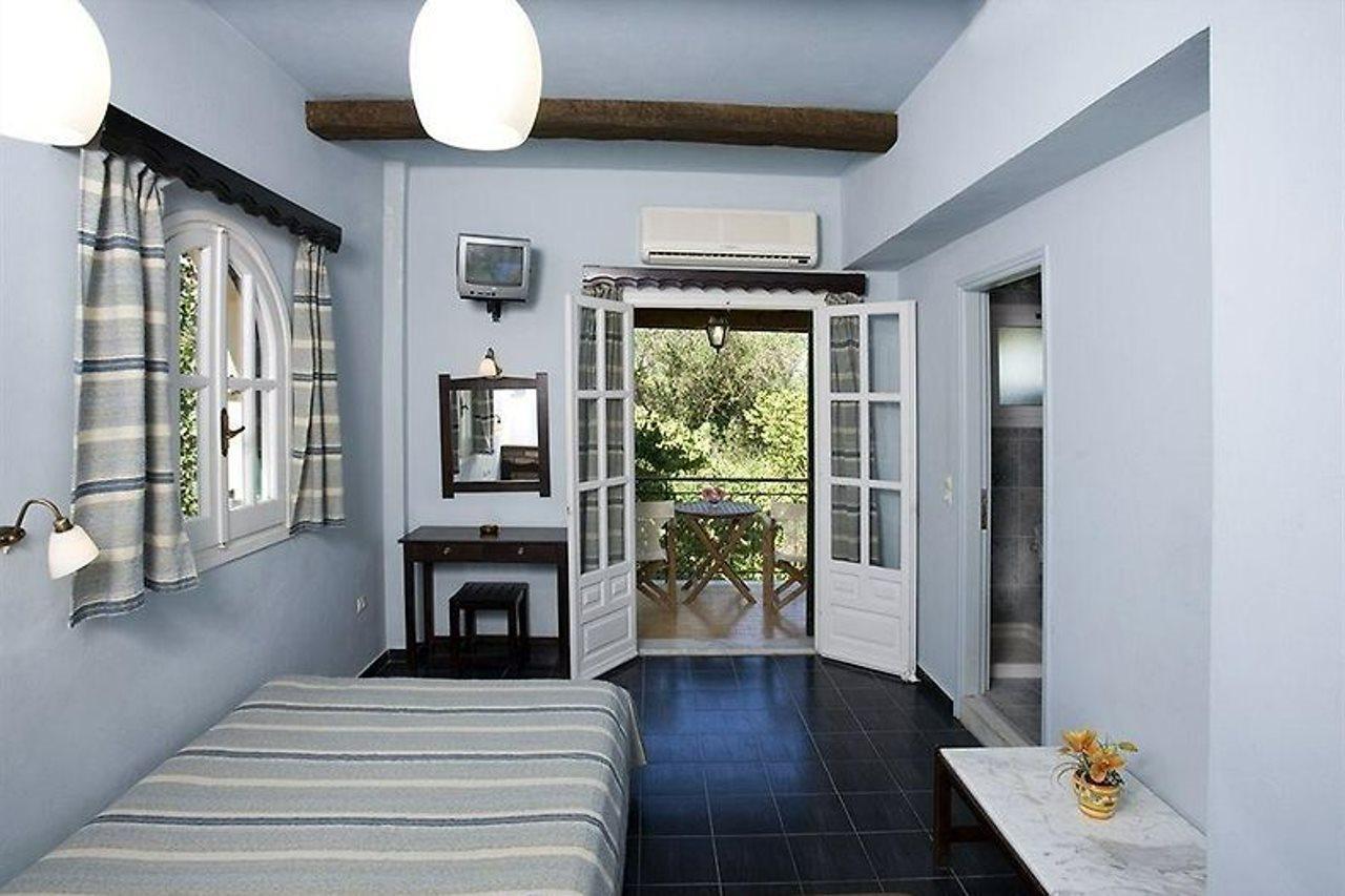 Yannis Servos Barbati Apartments Εξωτερικό φωτογραφία
